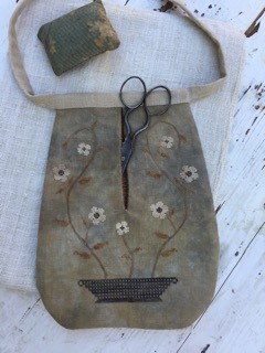 Vining Flowers Sewing Pocket