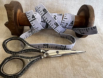 Memphis Blues Measuring Tape Twill (1yd)