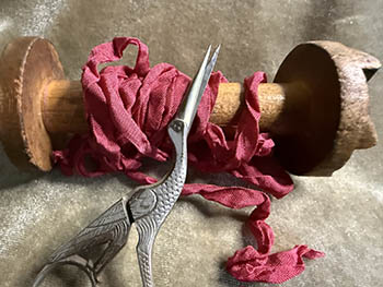 North Pole 1/2'' Crinkle Ribbon (2 yds)