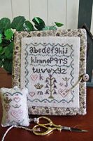 Queen Of Hearts Needlebook